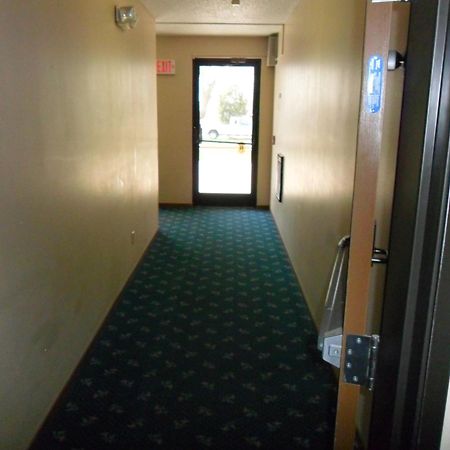 Super 8 By Wyndham Chadron Ne Otel Dış mekan fotoğraf