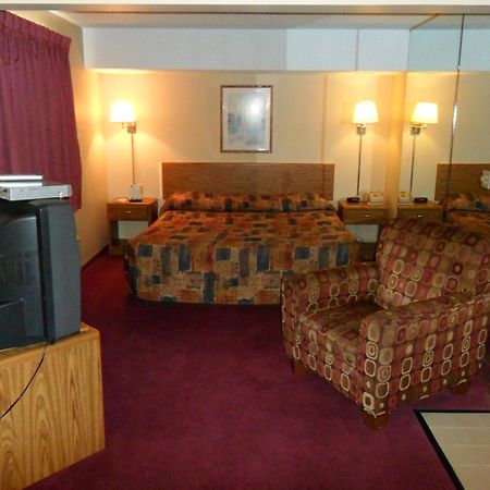 Super 8 By Wyndham Chadron Ne Otel Dış mekan fotoğraf