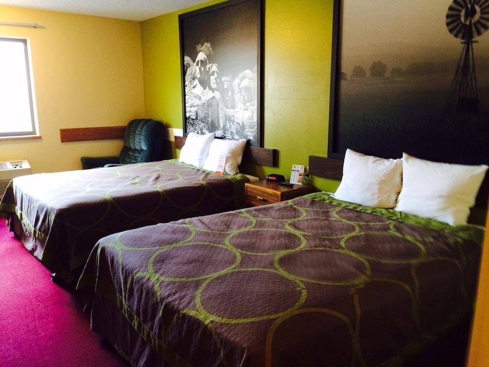 Super 8 By Wyndham Chadron Ne Otel Dış mekan fotoğraf