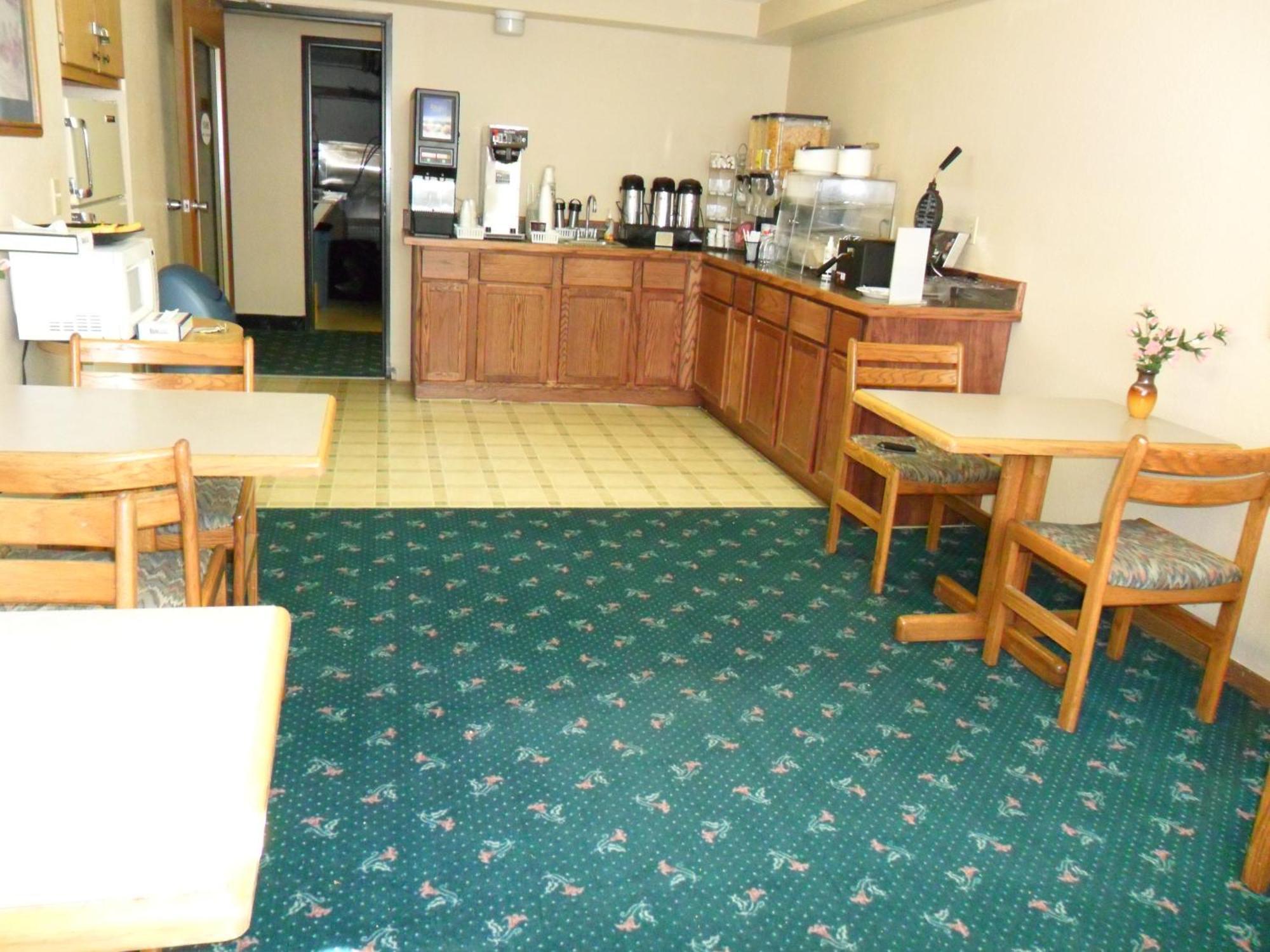 Super 8 By Wyndham Chadron Ne Otel Dış mekan fotoğraf