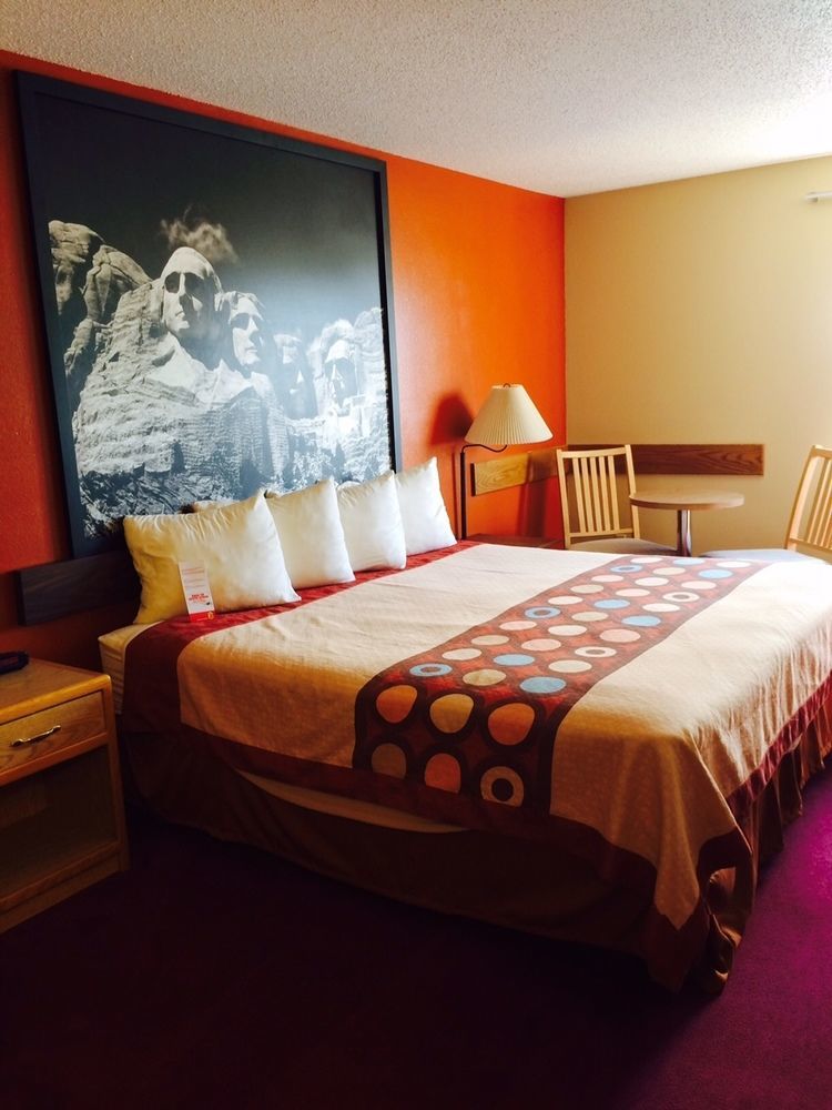 Super 8 By Wyndham Chadron Ne Otel Dış mekan fotoğraf