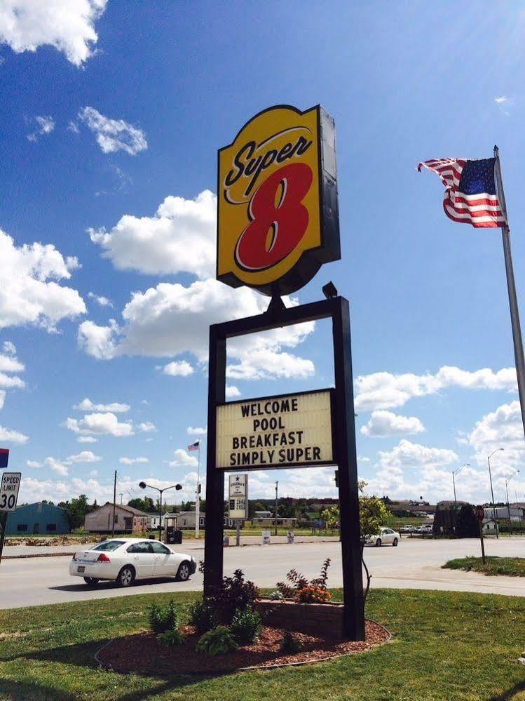Super 8 By Wyndham Chadron Ne Otel Dış mekan fotoğraf